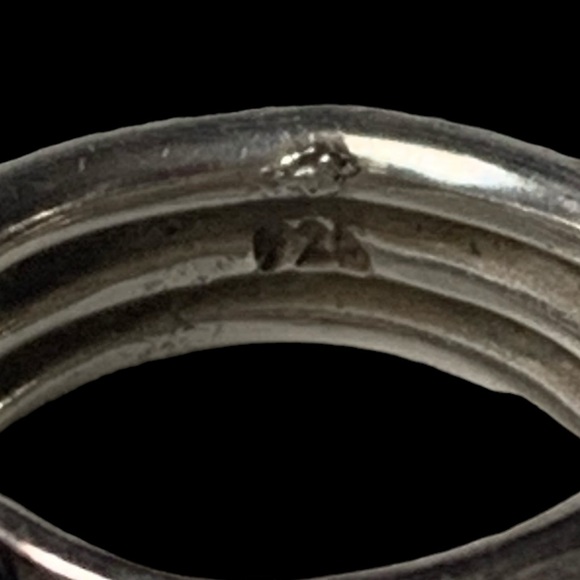 Vintage Modernist Design Sterling Silver Ring Women’s Jewelry Ring - Picture 8 of 8